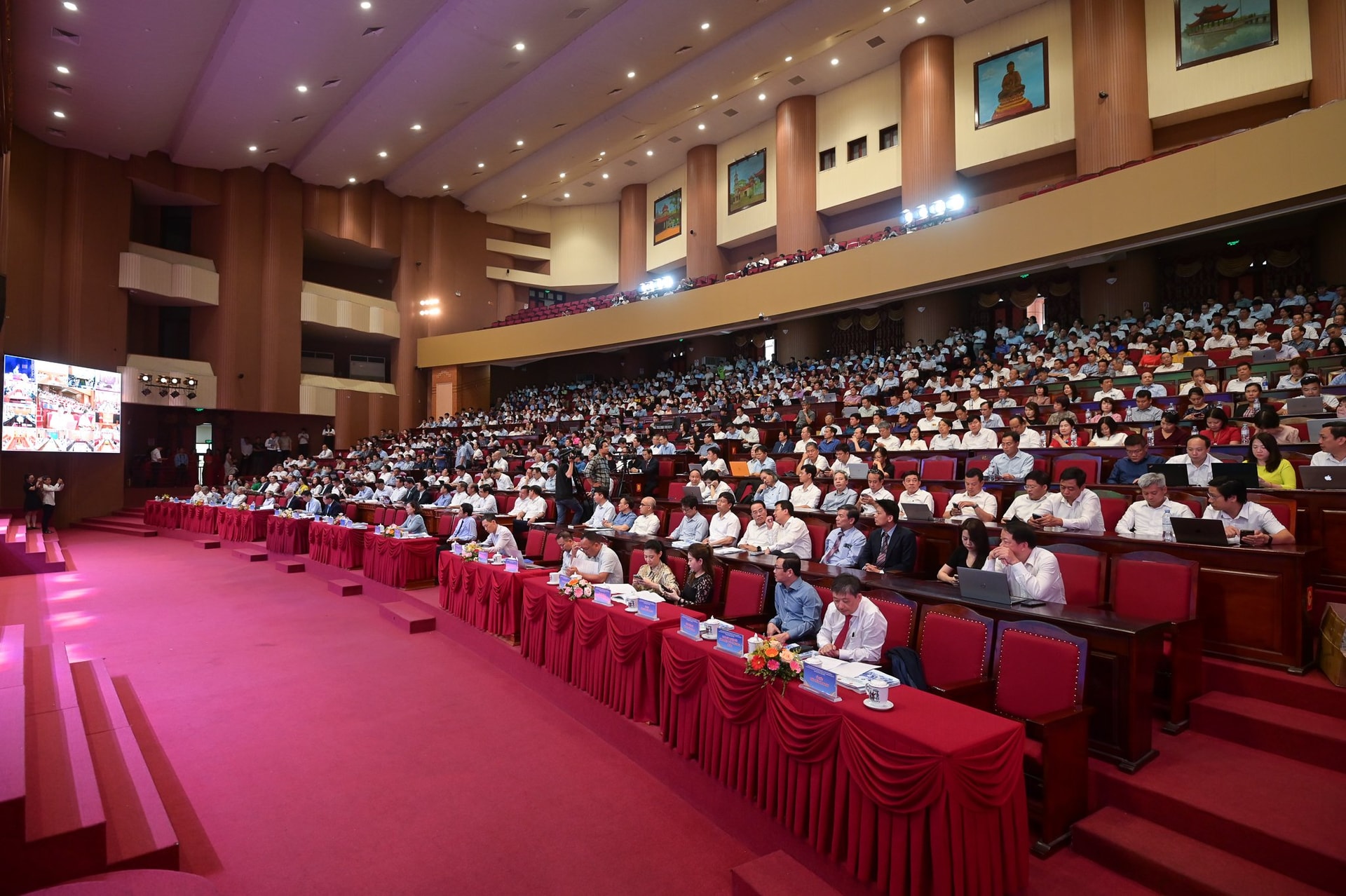 Quang cảnh hội nghị. Ảnh: Tùng Đinh.